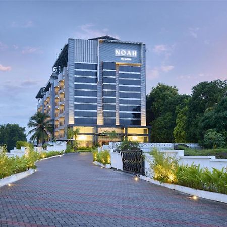 Noah Sky Suites Kochi Exterior foto